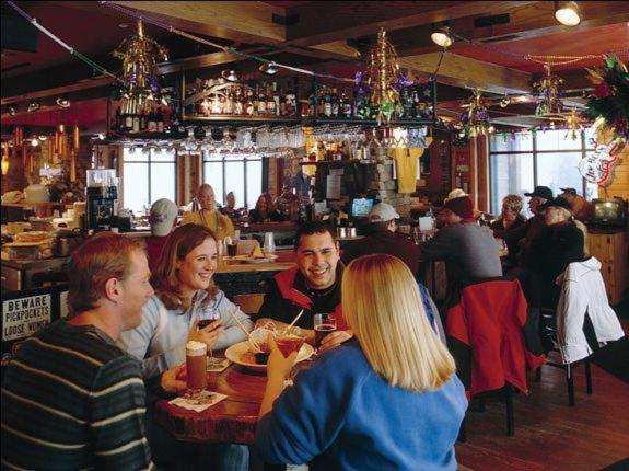 Mountain Lodge Snowshoe Extérieur photo